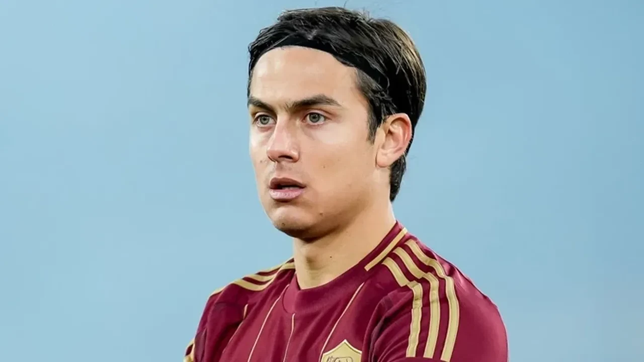 Fenerbahçe transfer operasyonunu başlattı! İtalyanlar duyurdu: Roma'nın 'Dünya Şampiyonu' yıldızıyla resmi görüşmeler başladı