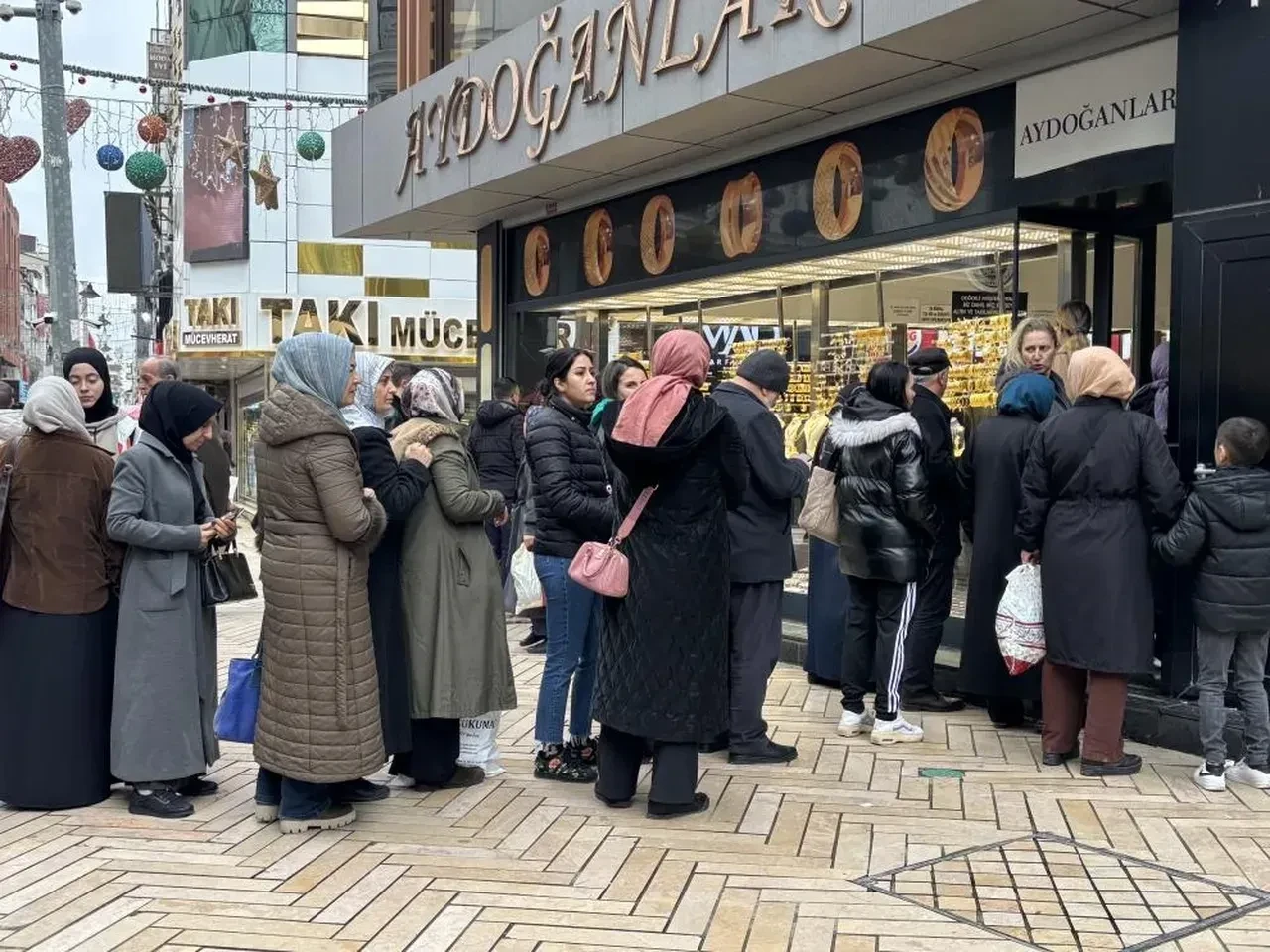 İslam Memiş'ten altın için 'yüzde 6' uyarısı! 'Savaş yarın biterse...' 