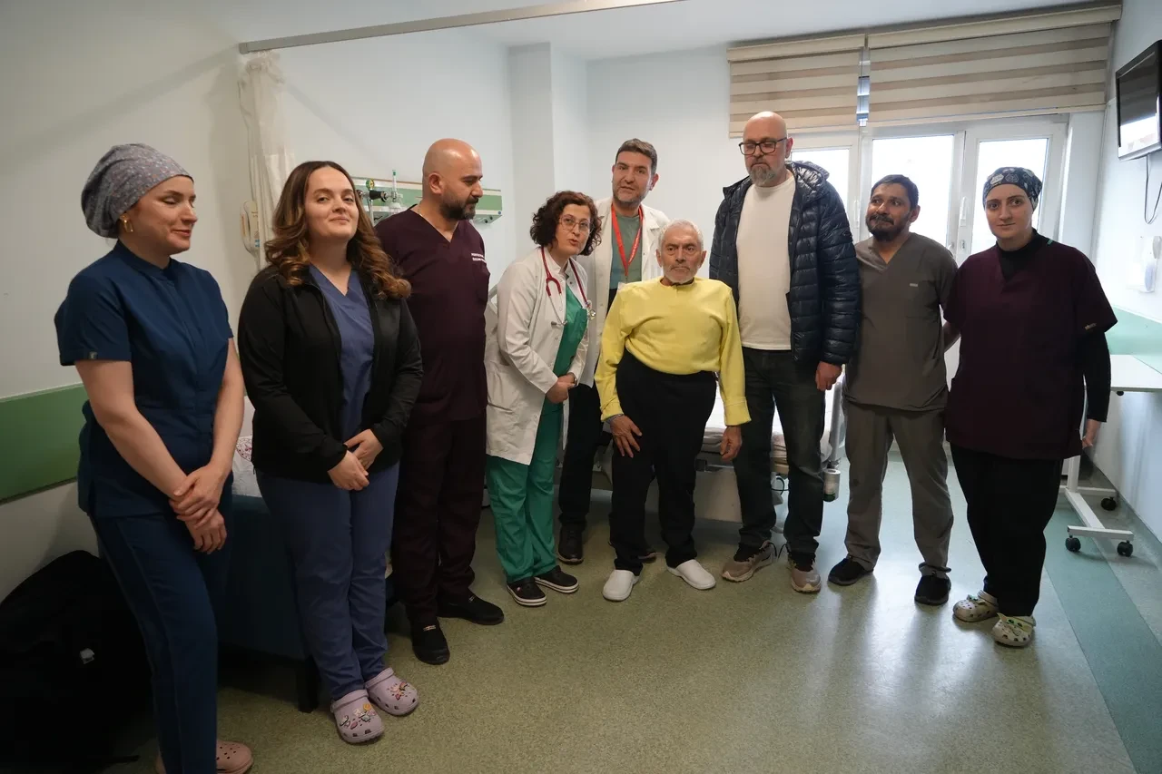 Kalbi saatlerce durdurularak hayata döndürüldü! Samsun'da riskli ve nadir ameliyat