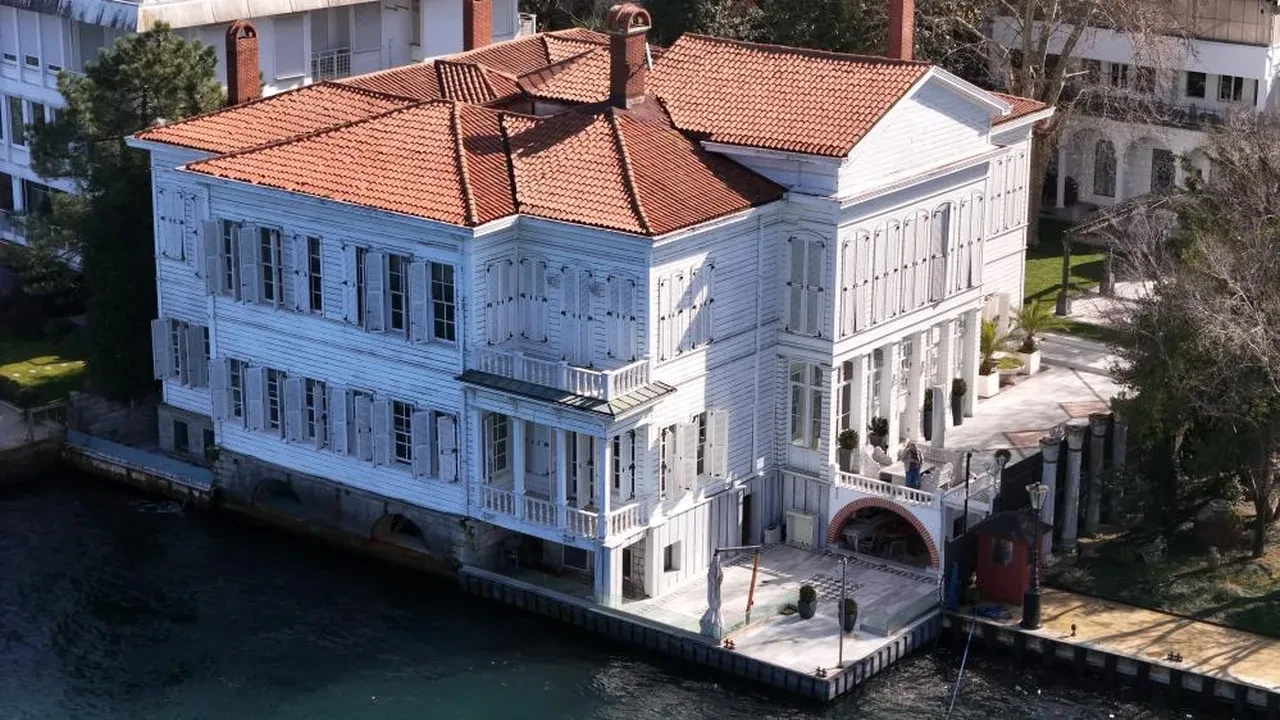 'Kurtlar Vadisi' ile hafızalara kazındı! Fenomen yalının yüzde 15,23'ü satışa çıktı