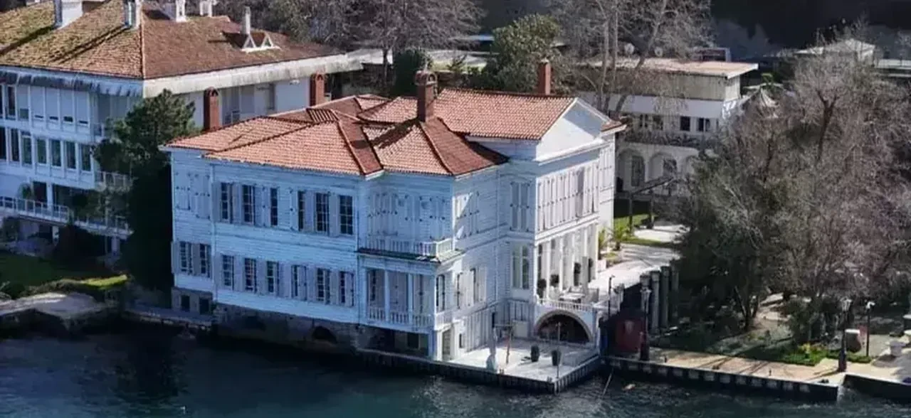 Kurtlar Vadisi'nin gözde yalısı satılıyor! Abud Efendi Yalısı kimin, fiyatı ne kadar?