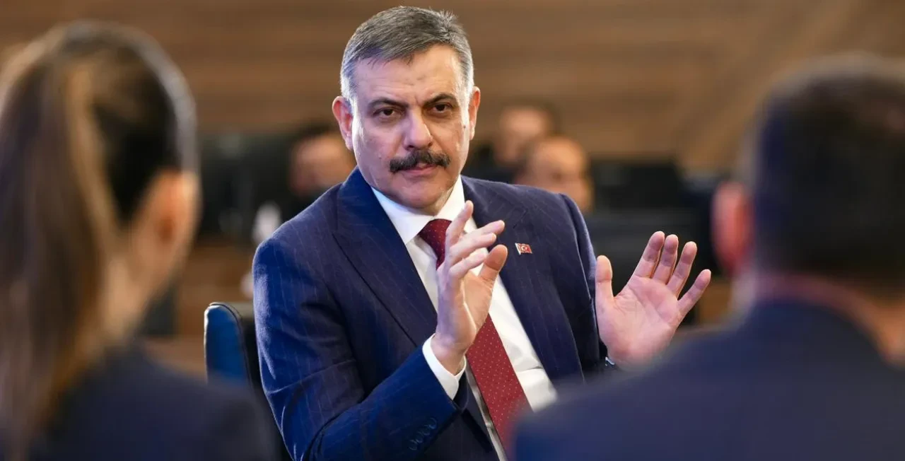 Suç örgütlerini öven şahıslara operasyon! Bakan Çiftçi: 'Suçluyu kahraman gibi gösterenlere geçit yok'