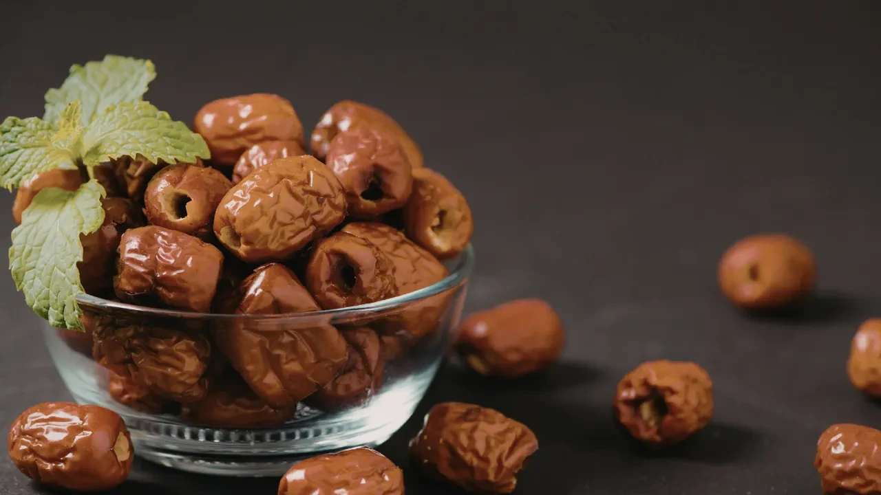 Tabîb ibn-i Şerif'ın yüzyıllık şifa karışımı! Bağırsakları çalıştıran hurma ceviz