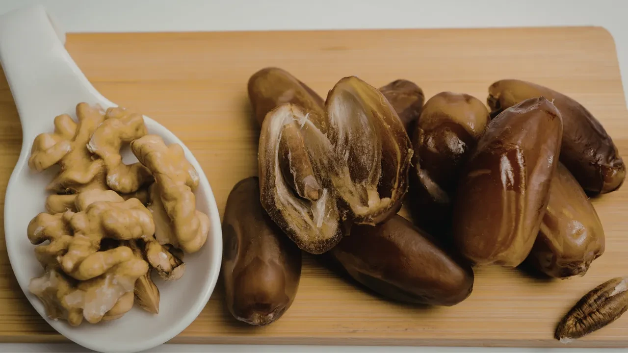 Tabîb ibn-i Şerif'ın yüzyıllık şifa karışımı! Bağırsakları çalıştıran hurma ceviz