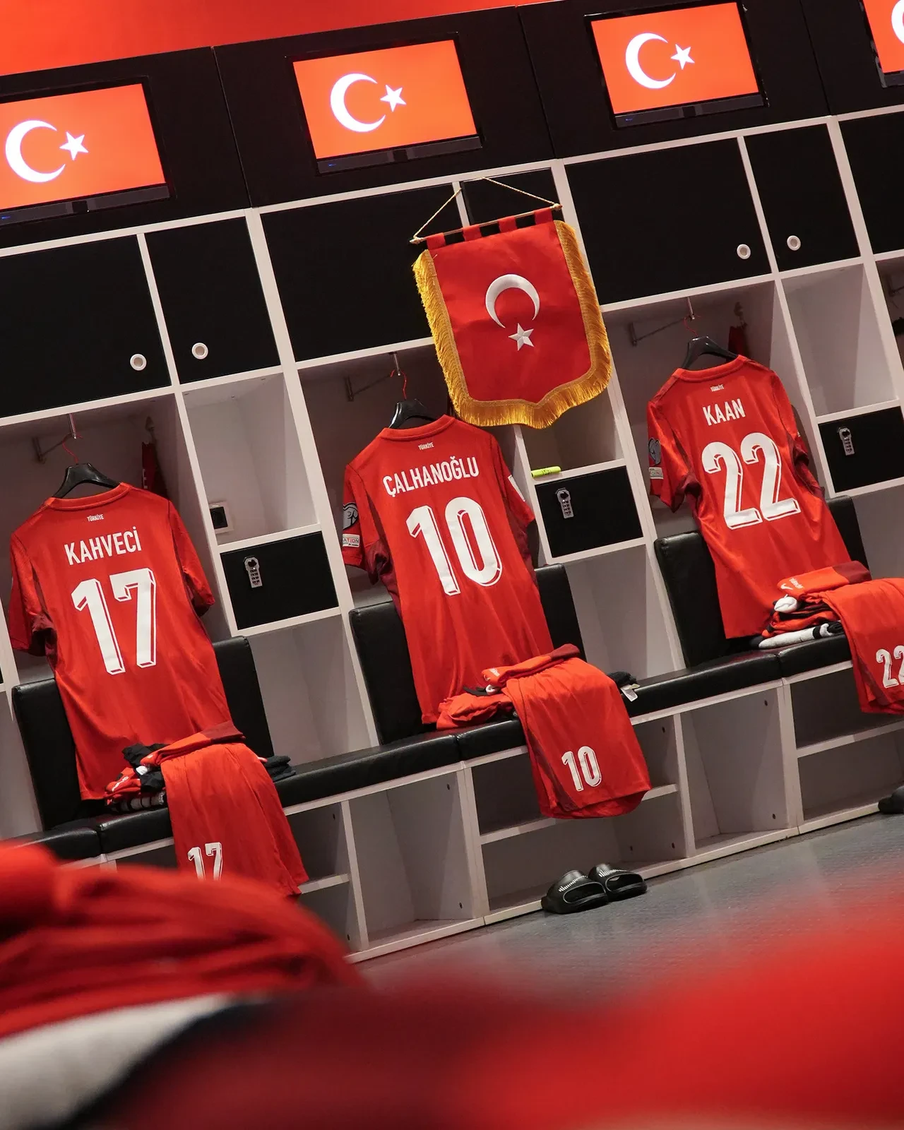 Vincenzo Montella'dan Türkiye-Romanya kritiği!