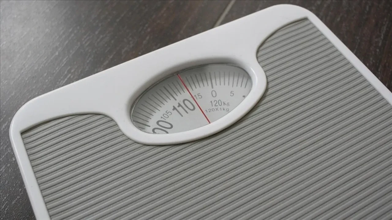 Aç kalarak diyet yapma devri bitti! Bu yöntemlerle Spor salonuna adım atmadan uykuda da yağ yakabilirsiniz