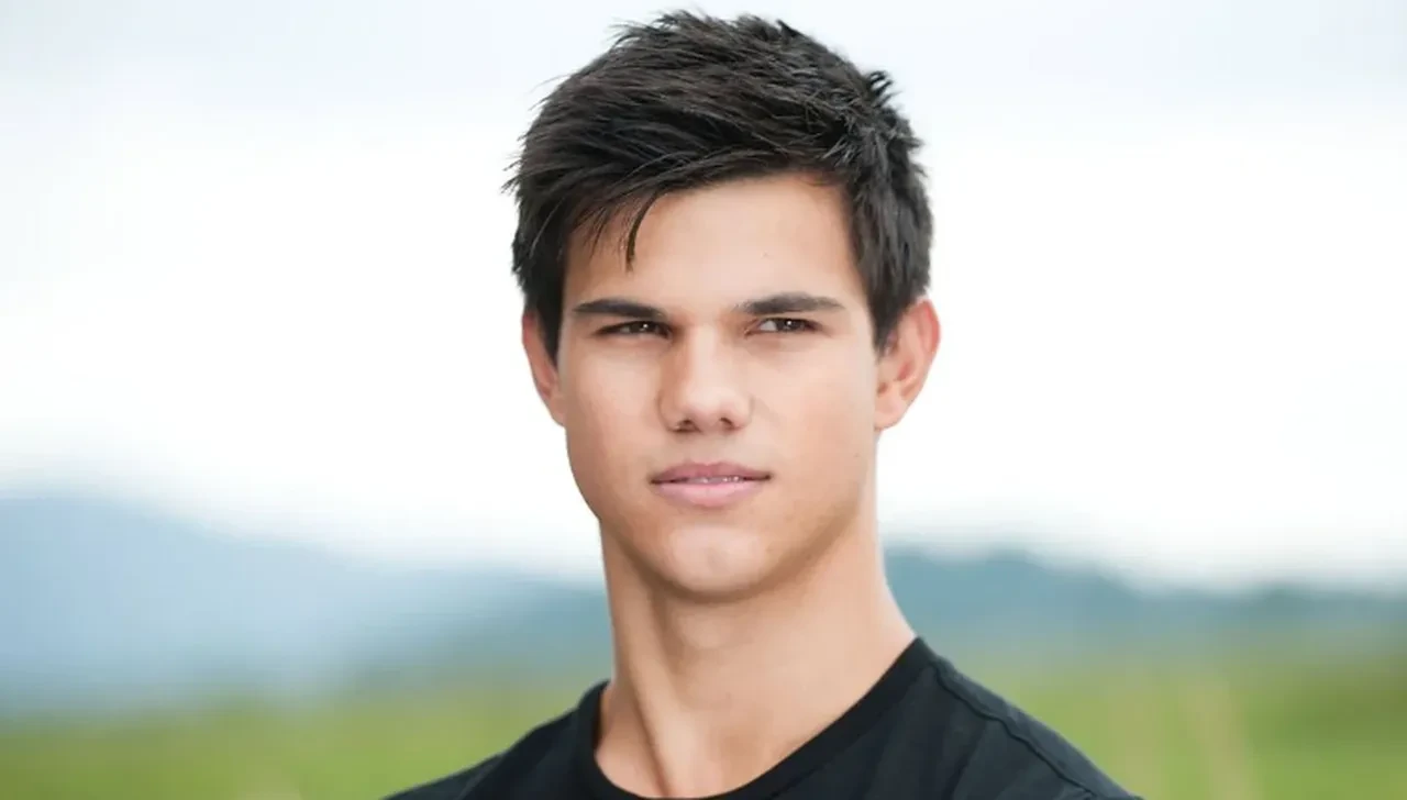Alacakaranlık filminin Jacob'ı Taylor Lautner baba oluyor: Twilight oyuncuları yorum yağdırdı