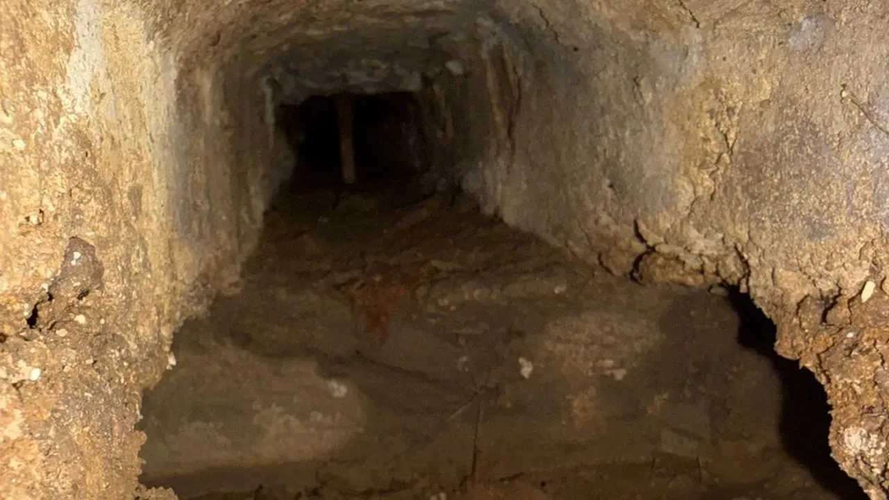 Asırlar sonra cami içinde gün yüzüne çıkarıldı, imam konuştu! Bursa'da gizli kalan tarih