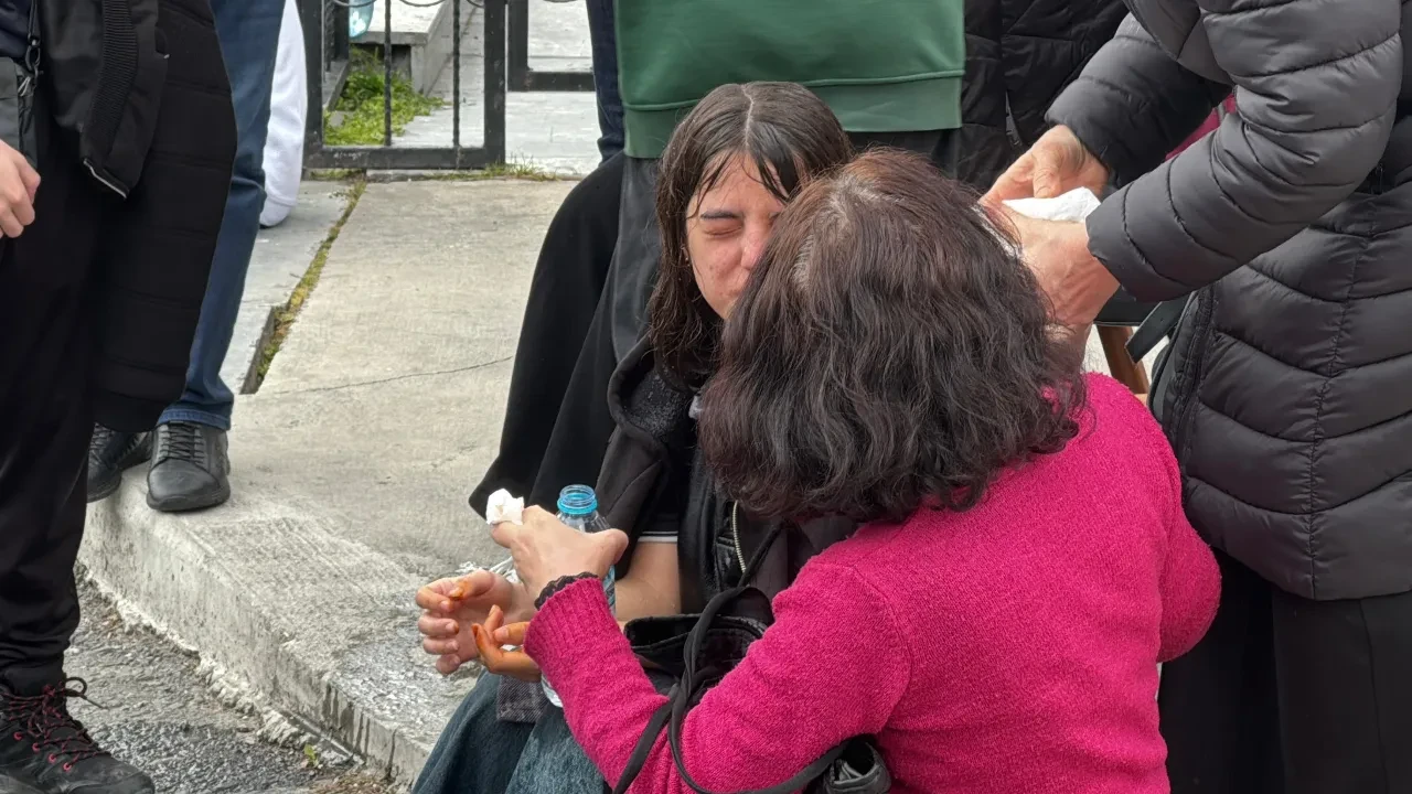 Beylikdüzünde lisede korku dolu anlar: Deney sırasında patladı, öğrenciler yaralandı
