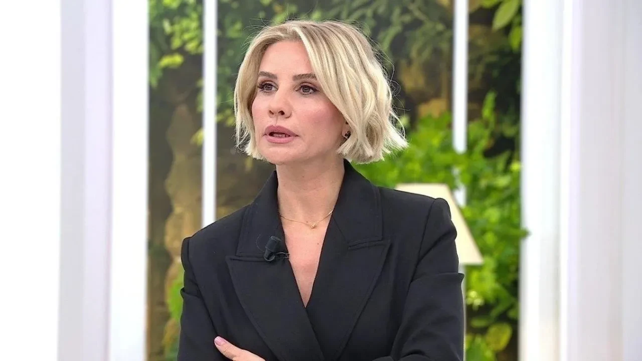 Esra Erol kaç TL maaş alıyor? Esra Erol’un gerçek adı ne?