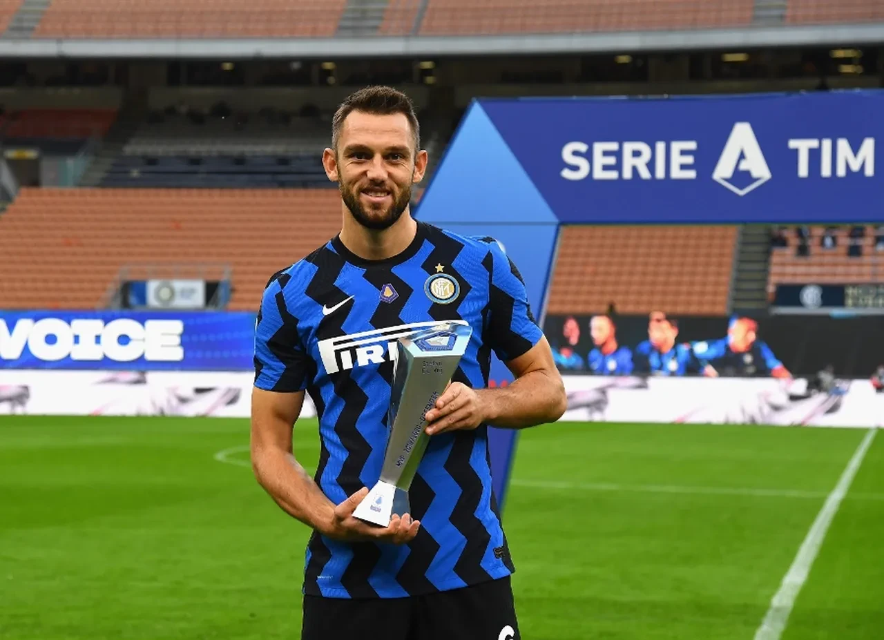 Fenerbahçe'de savunmaya dünya yıldızı! Yönetim onayı verdi: Oosterwolde gidiyor, Hollandalı duvar geliyor