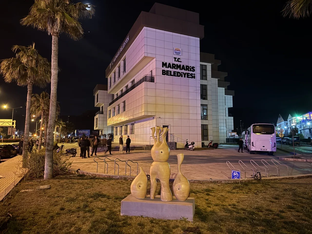 Marmaris Belediyesi'ne rüşvet operasyonu: Polis gece yarısı baskın yaptı