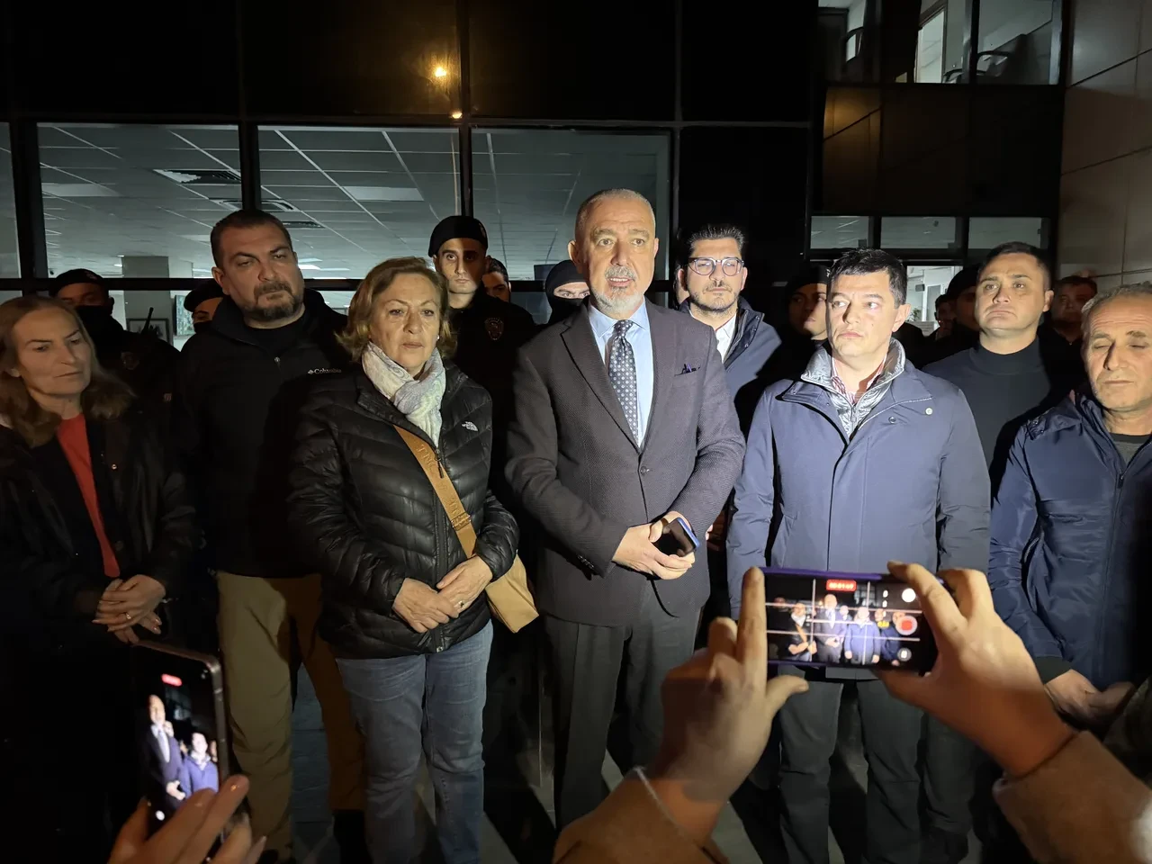 Marmaris Belediyesi'ne rüşvet operasyonu: Polis gece yarısı baskın yaptı