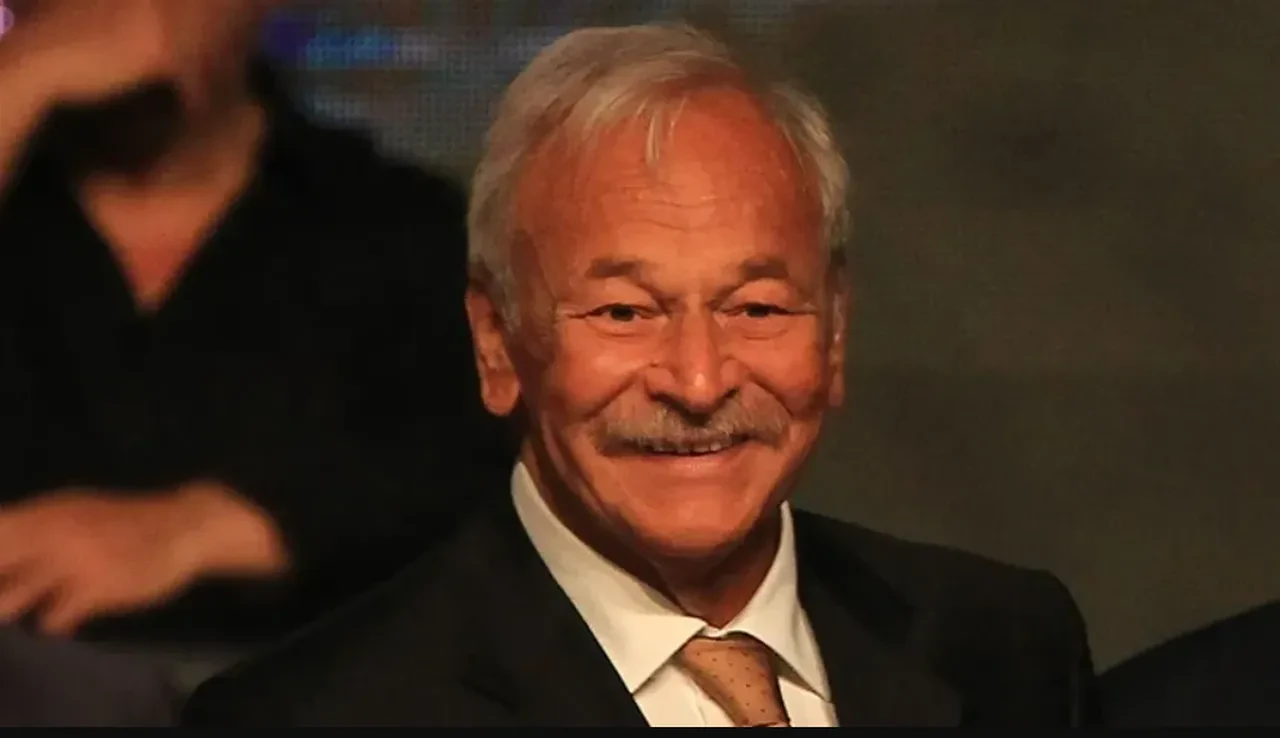 Kamil Sönmez nerede okudu