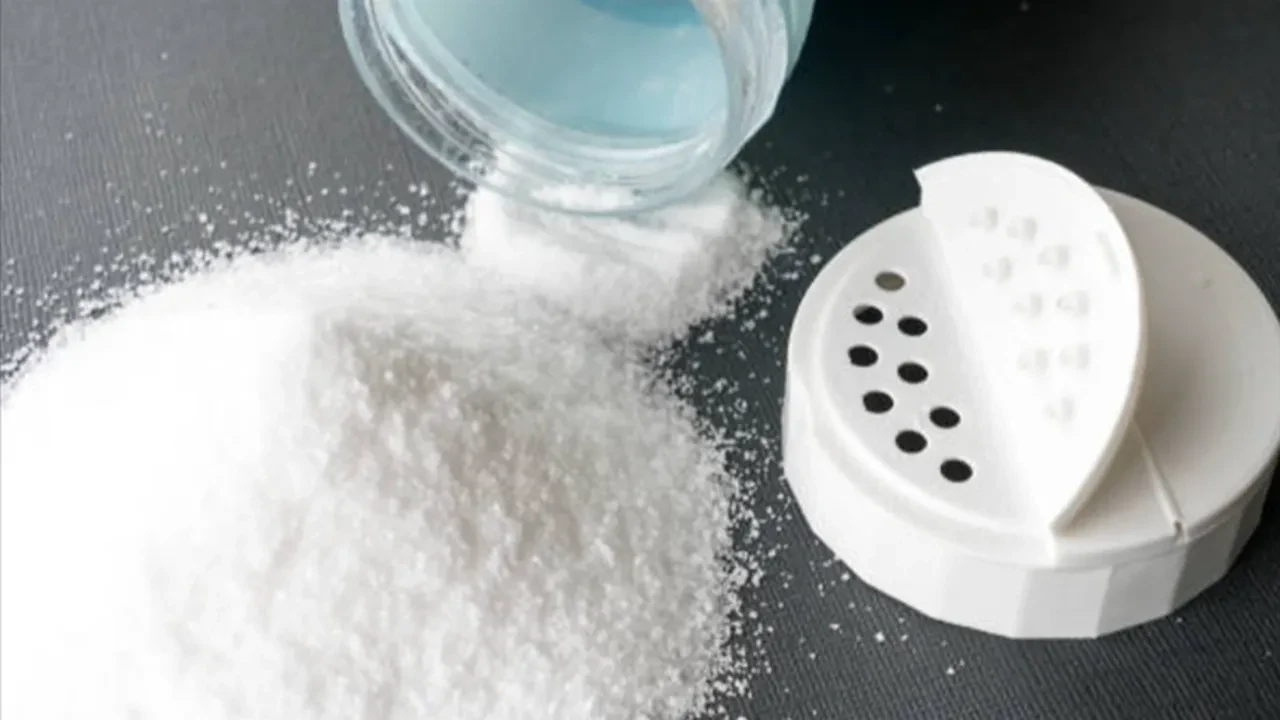 Sadece pişik için kullanıyorsanız çok büyük hata yapıyorsunuz! Bebek pudrasını bir de böyle kullanmayı deneyin