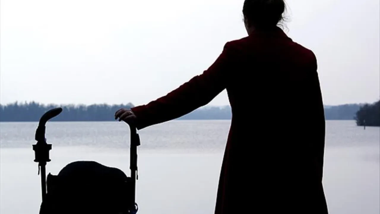 ANNELERİN DOĞUM İZNİ 