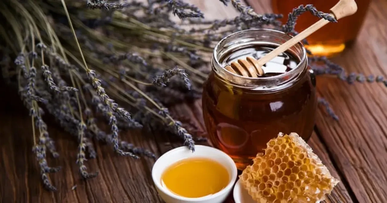 Çocuklarda geçmeyen öksürüğü şipşak geçiren İbn-i Sina karışımı! Ciğerlere kadar temizliyor