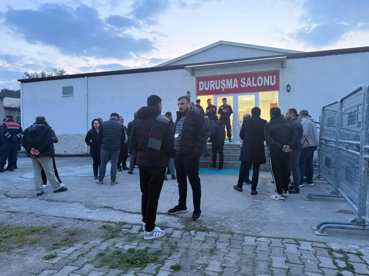 Kocaeli Dilovası'ndaki fabrika yangını davasında ara karar açıklandı