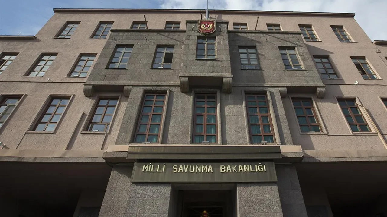 MSB duyurdu! Karadeniz'de 275 şüpheli cisim imha edildi 