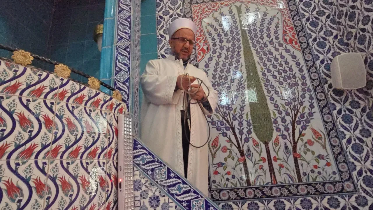 Mudanya’da oltalı hırsız alarmı: Camilere girip ses sistemi çalıyor