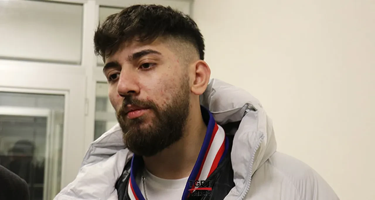 Seda Sayan Aleyna Kalaycıoğlu'nun annesini eleştirdi: 'Kafa atan adamı şikayet etmedin'