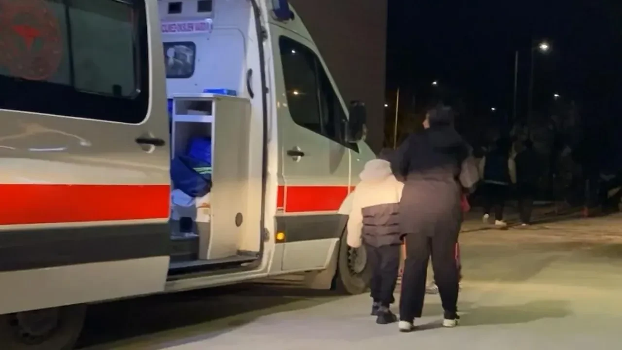 Yine tavuk döner skandalı! 25 kişi zehirlendi