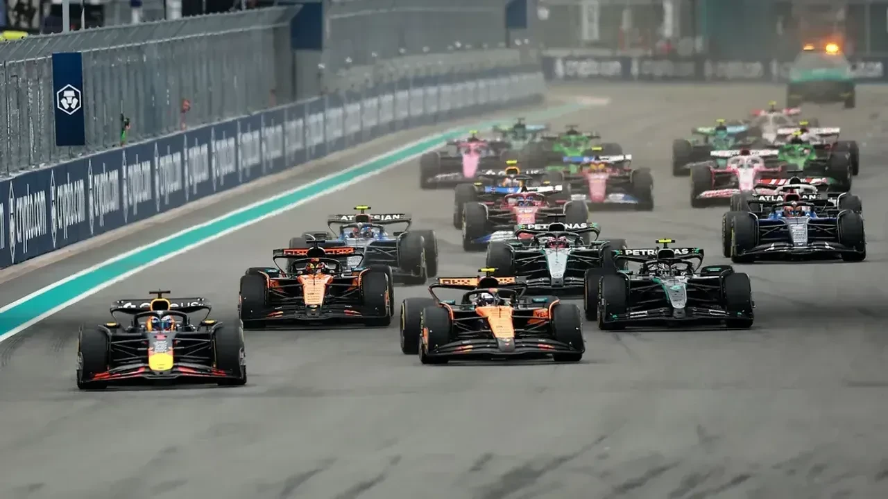 2026 F1 Japonya GP kim kazandı? Kimi Antonelli, Oscar Piastri ve Charles Leclerc