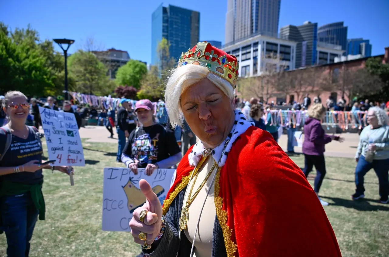 ABD'de 'Krallara hayır' protestosu! Donald Trump karşıtları meydanlara indi