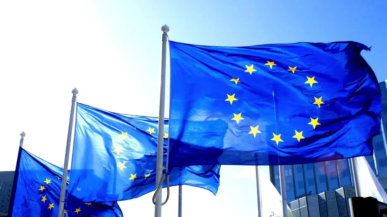 Avrupa Komisyonu’nun veri tabanı hacklendi: 350 GB veri çalındı