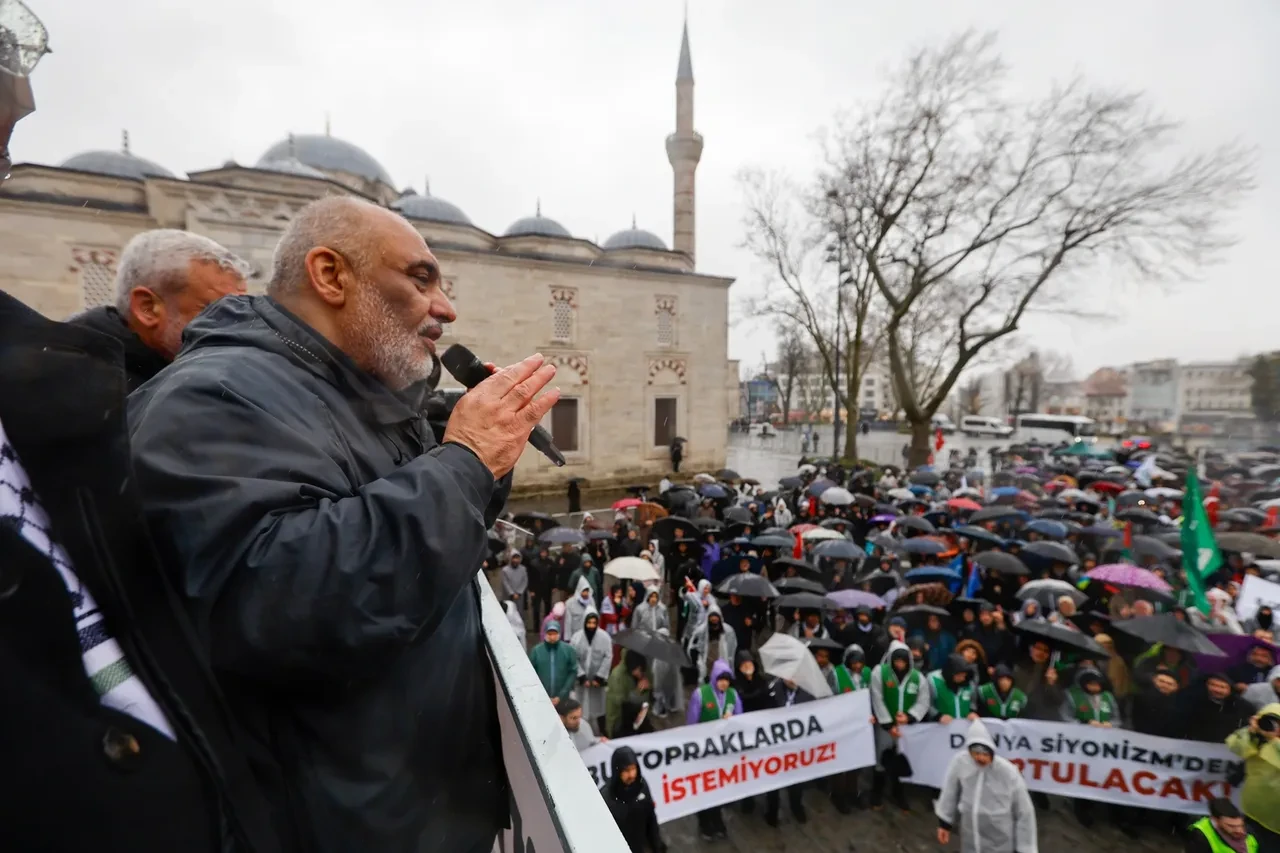 İstanbul sağanak altında Filistin için yürüdü: "İsrail ve ABD’nin zulmüne karşı küresel intifada"
