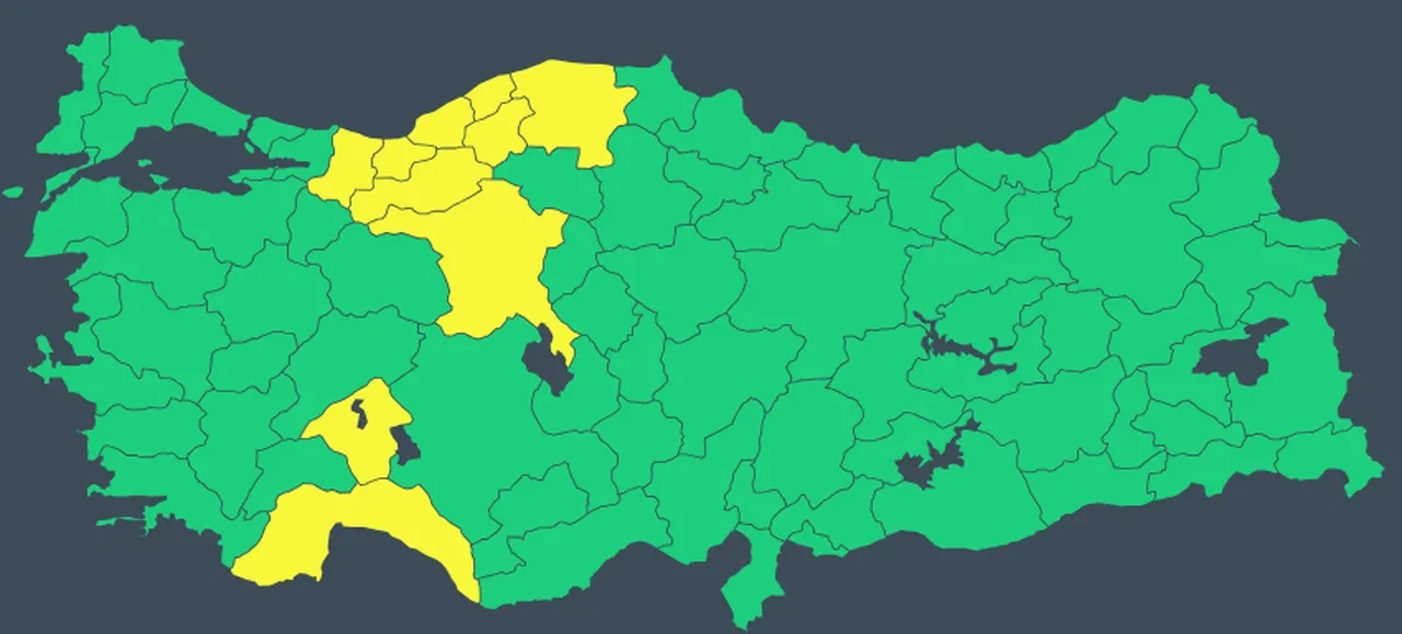 Meteoroloji tek tek uyardı! 10 ilde sarı kodlu alarm: Kar ve sağanak bastıracak