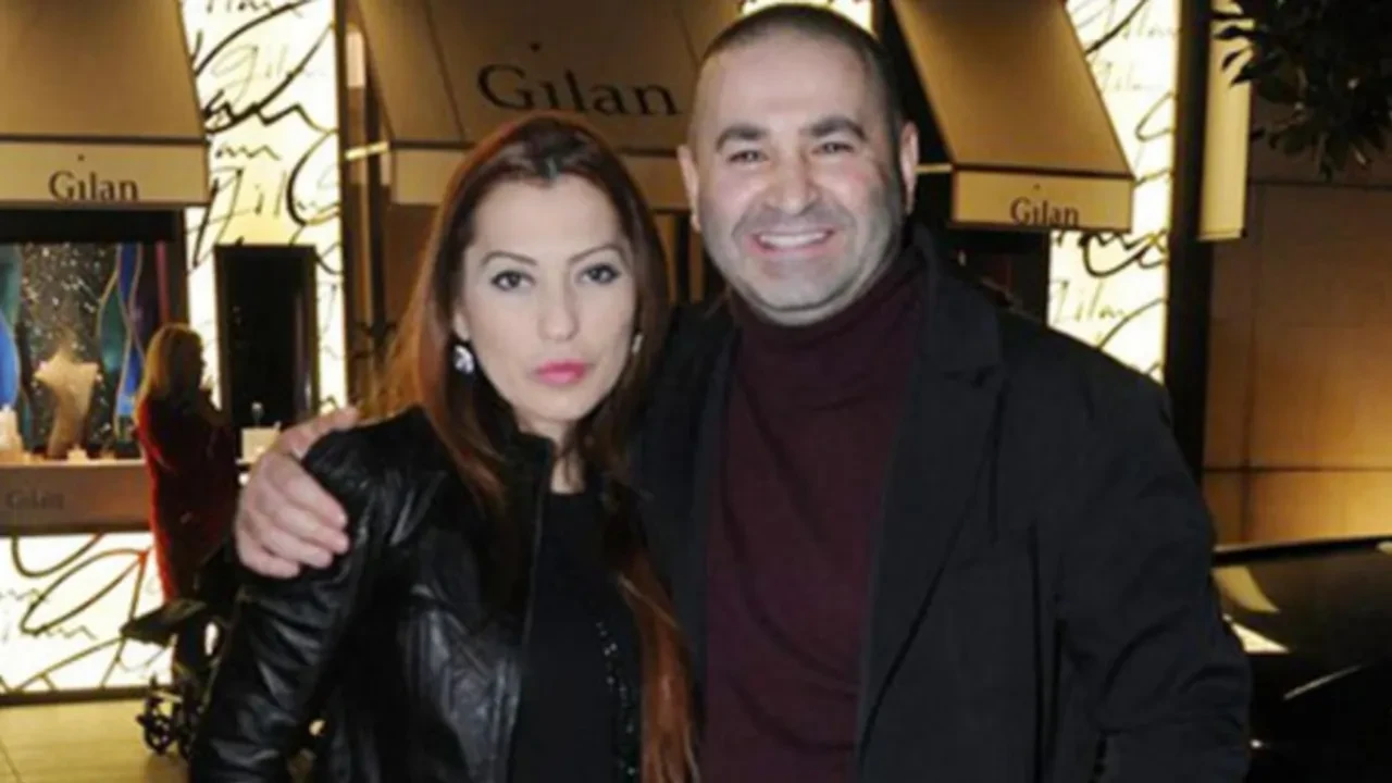 Şafak Sezer’in eşi Esra Sezer 