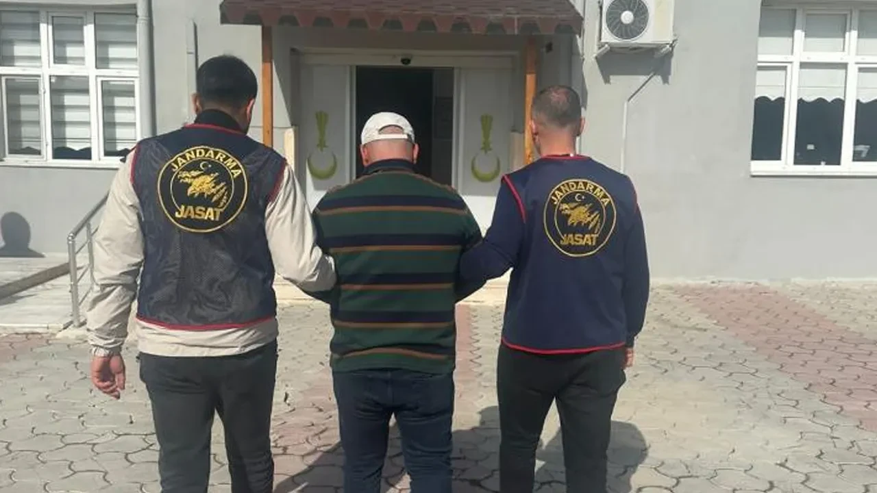 Sahte isimle, sigortasız işlerde çalıştı! 9 yıldır aranan 'hayaleti' JASAT yakaladı