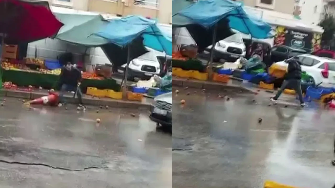 Satırla saldırdı, kasaları fırlattı: İzmir’de sinir krizi geçiren manav herkesi korkuttu