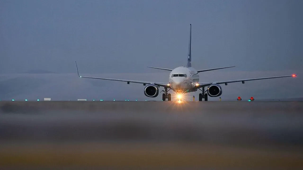 Yakıt krizi kapıda: Uçuş iptalleri ve uçak biletlerine zam uyarısı