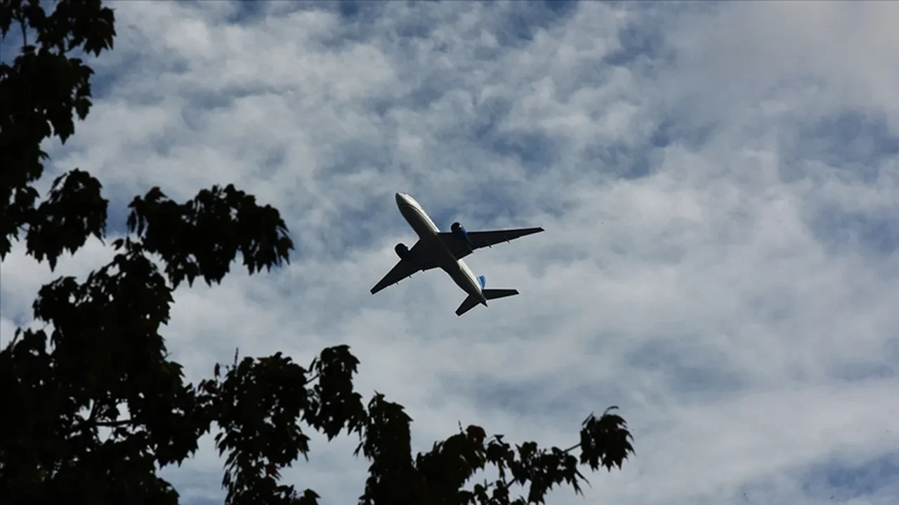 Yakıt krizi kapıda: Uçuş iptalleri ve uçak biletlerine zam uyarısı