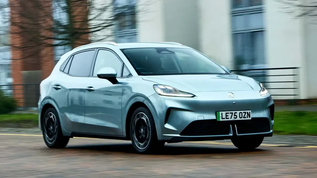 Yarı katı hal bataryalı ilk seri üretim elektrikli MG Avrupa yolunda