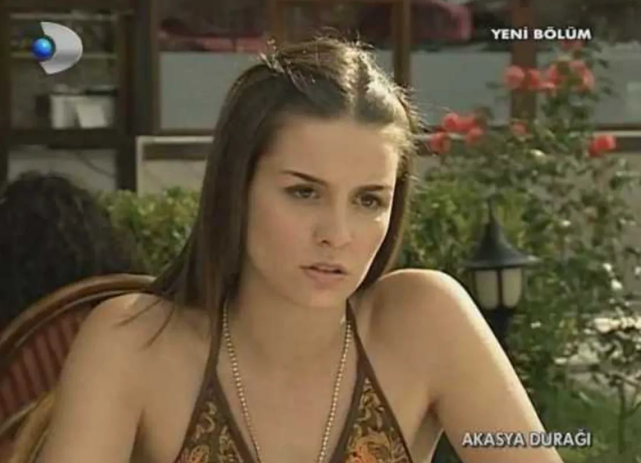 Akasya Durağı'nın Taksici Melahat'i Melek Baykal'da tokat iddiasına cevap geldi! Baykal, Ateş Fatih Uçan ile davalık oldu