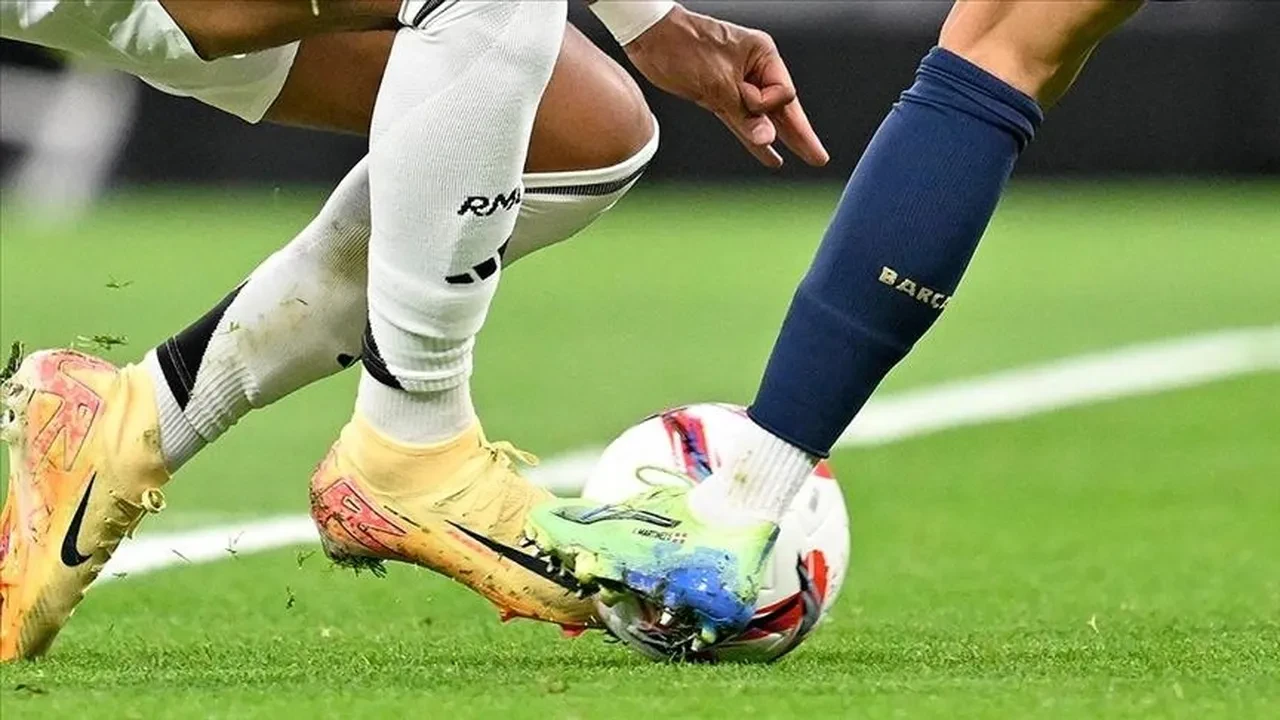 Barcelona Atletico Madrid CANLI nereden izlenir, hangi kanalda? Maç kadrosu belli oldu