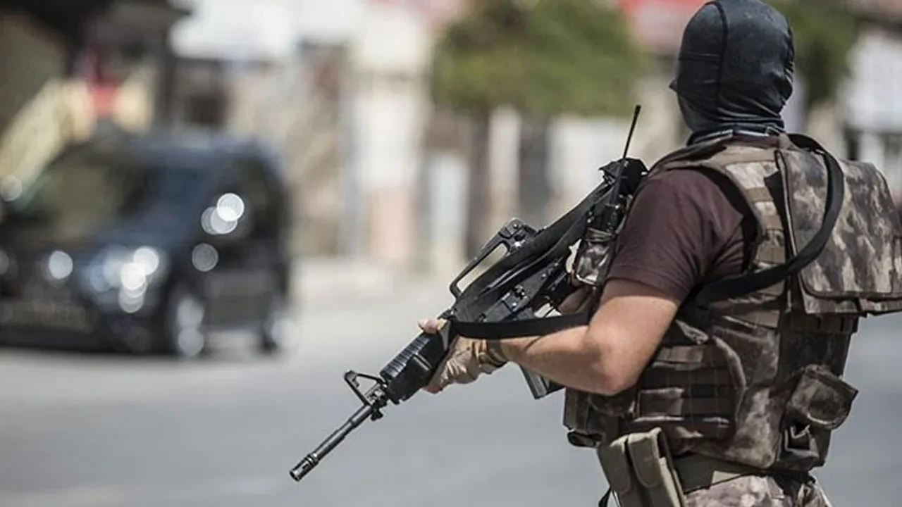 Bombalı eylem hazırlığındaydılar! MİT ve Emniyet tepelerine bindi: 4 DHKP-C’li terörist tutuklandı