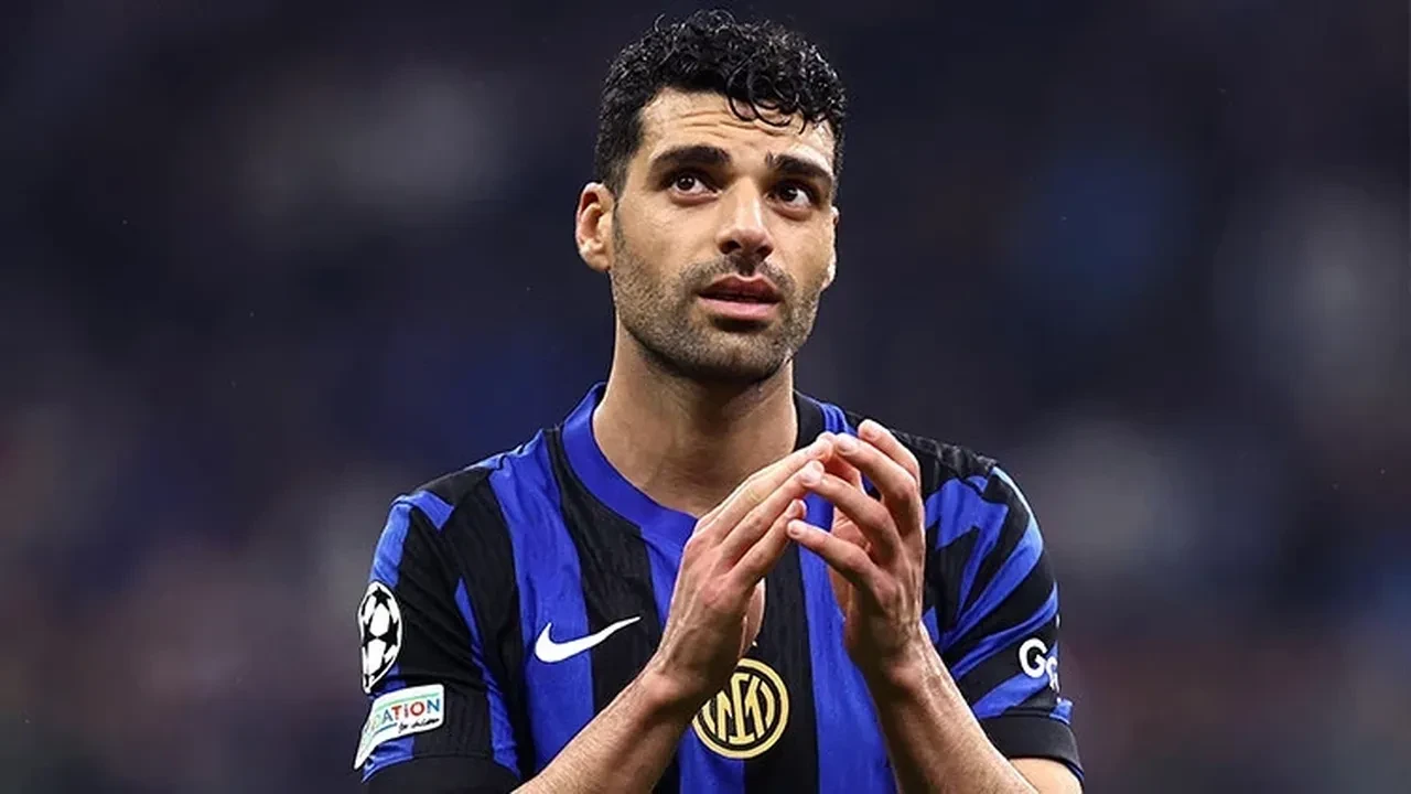 Dünyaca ünlü golcünün vatan sevgisi kariyerinin önüne geçti: Mehdi Taremi, İran'da savaşmak için cepheye gidiyor!