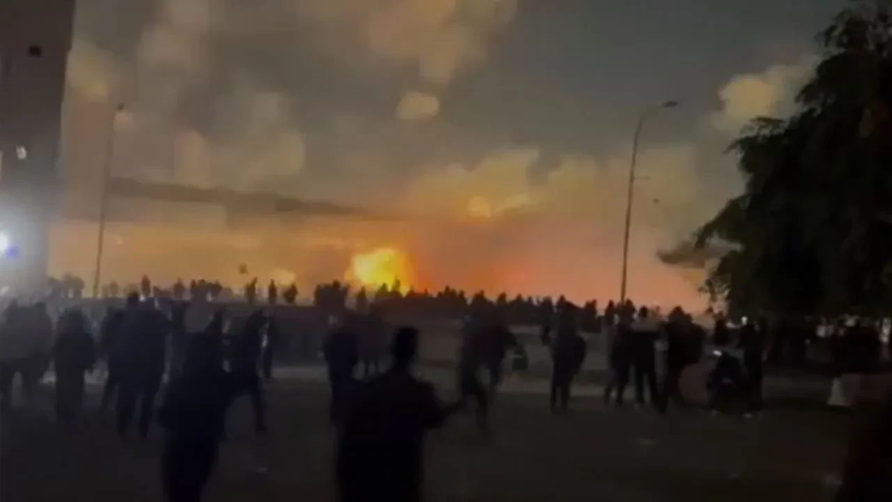 Irak'ta ABD Büyükelçiliği binasına baskın girişimi: 15 kişi yaralı