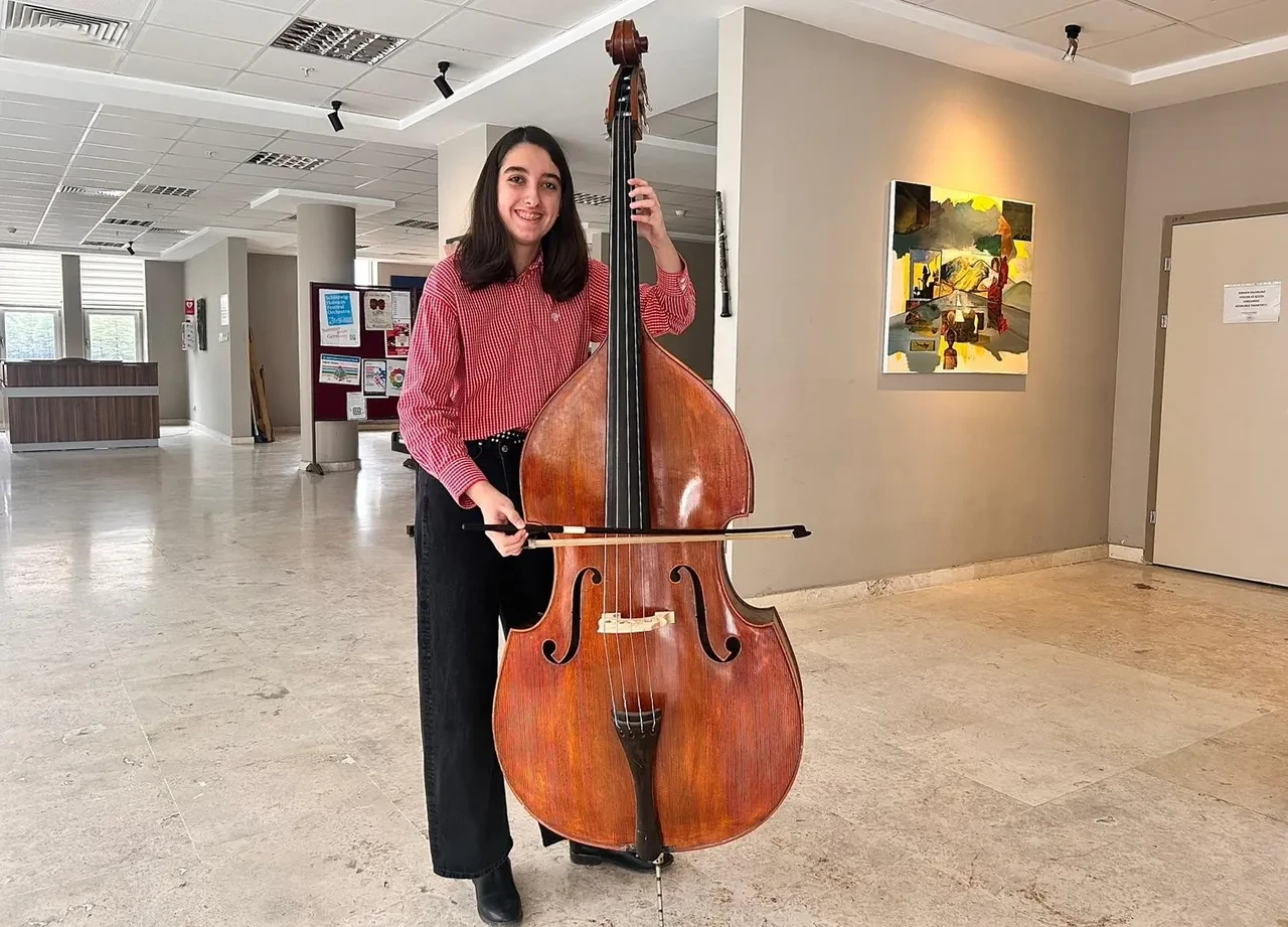 Konuşmadan önce müziği öğrendi: Ankara'da yaşayan Lidya, milyonda bir görülen yeteneğiyle dikkat çekiyor