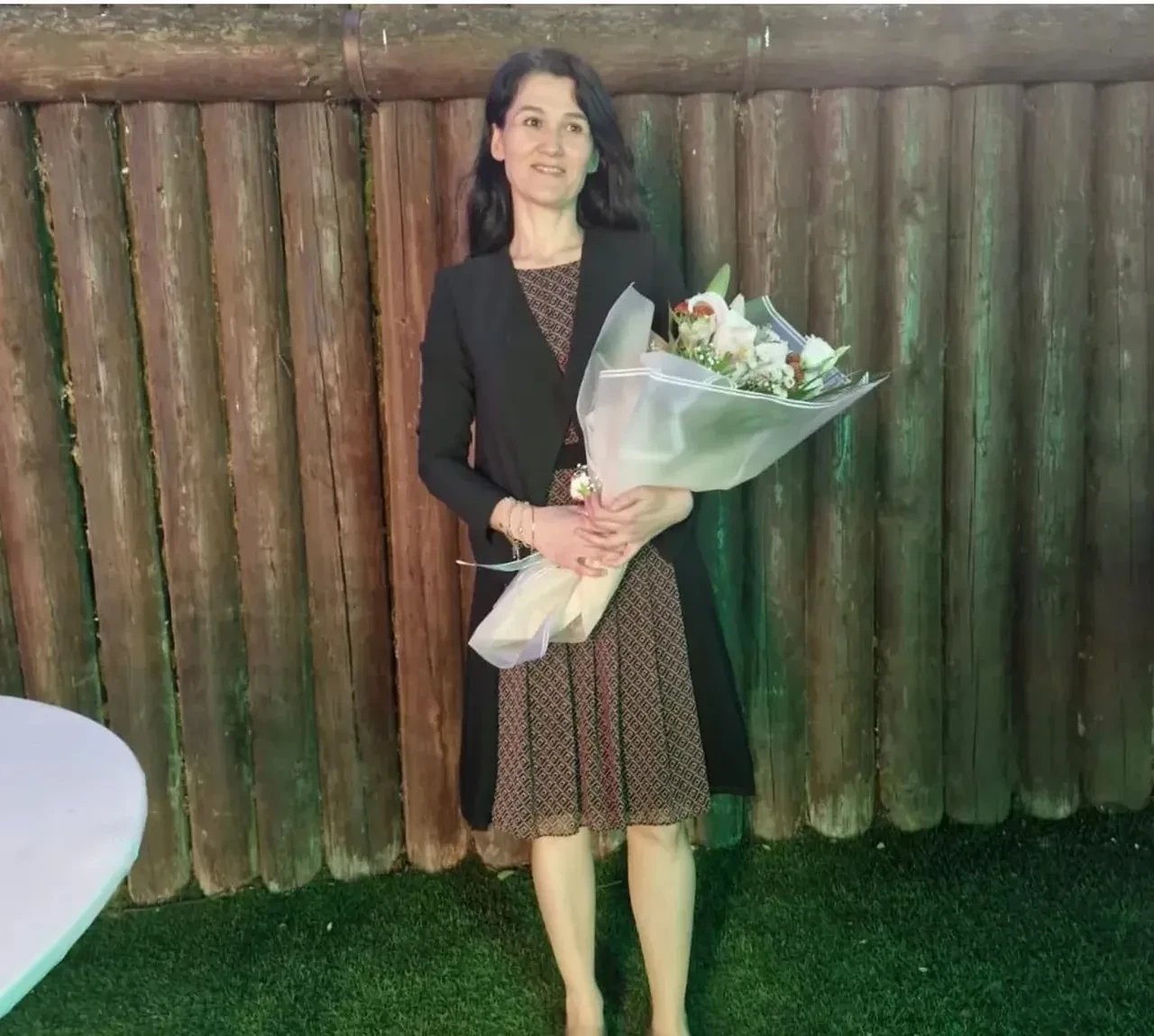 Öğrencisi tarafından saldırıya uğrayan Fatmanur öğretmenin 20 yıllık arşivi yürek burktu