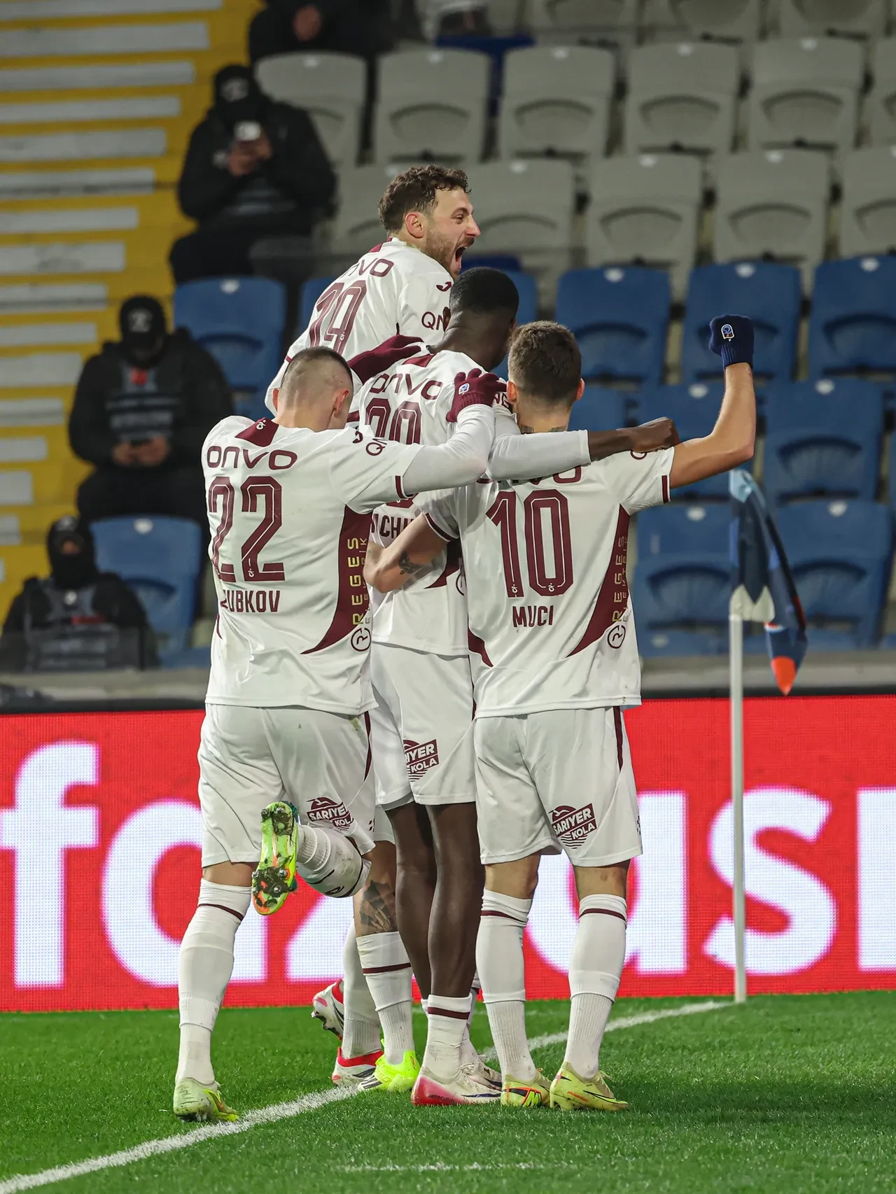 Trabzonspor Başakşehir deplasmanında kazandı: Türkiye Kupası'ndaki 6 gollü maçta bordo mavililer tur atladı!