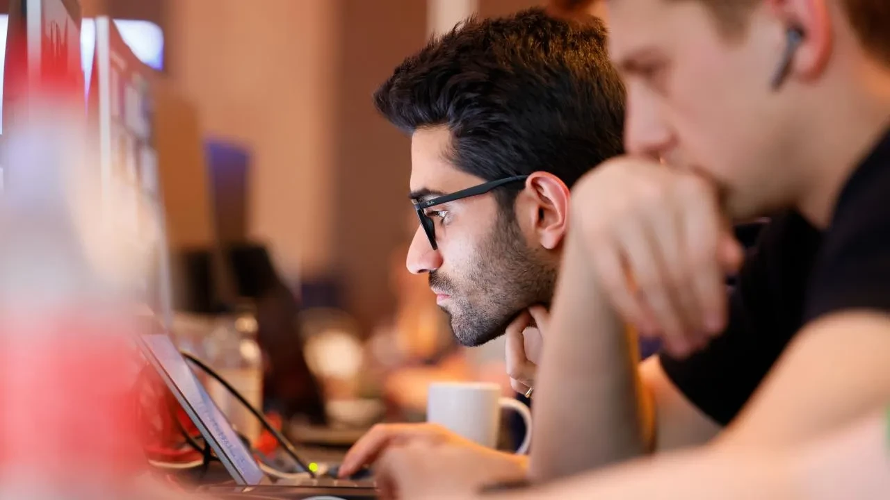 18–25 yaş arası gençlere devletten her ay 28 bin 75 TL! Başvuru şartları belli oldu