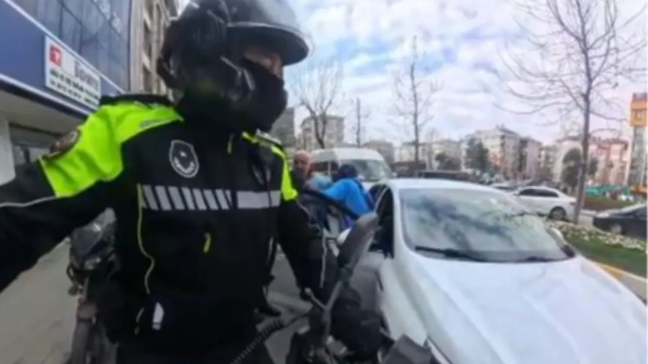 3 aylık yaralı bebeği zabıta hastaneye yetiştirdi! Görüntüler herkesi duygulandırdı 