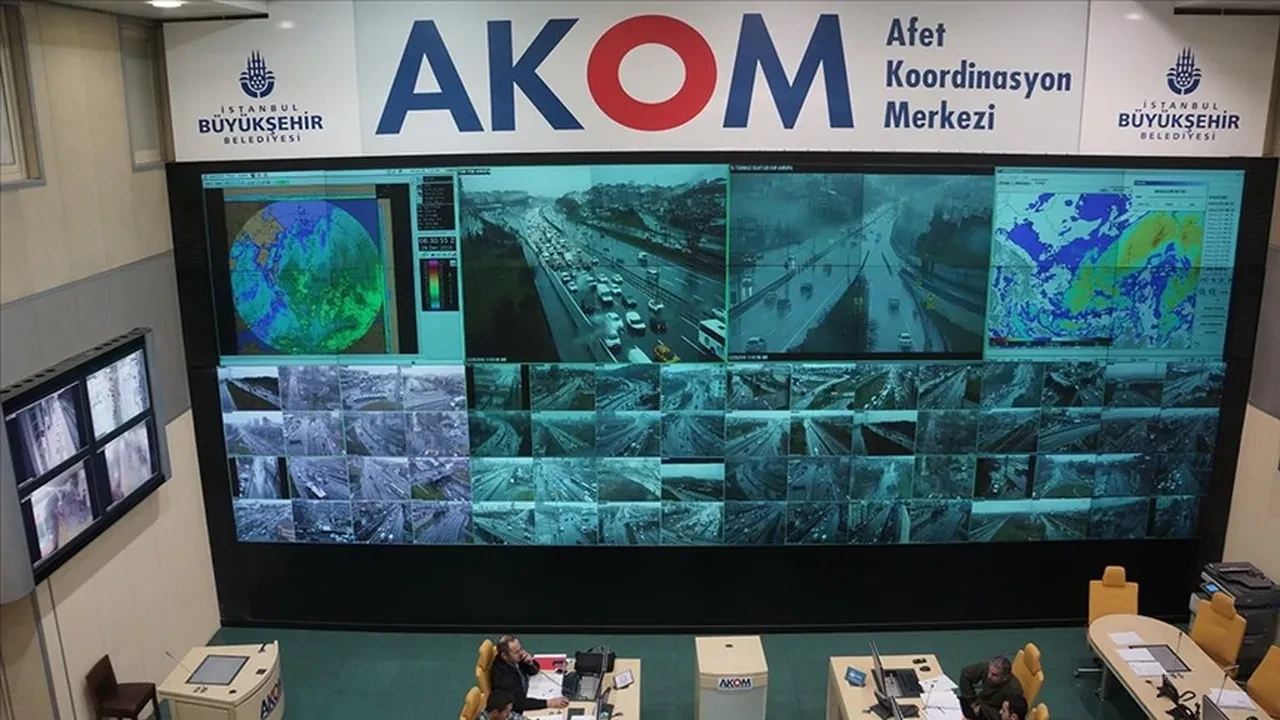 AKOM saat verdi! İstanbul için kuvvetli yağmur uyarısı: 93 kg yağış kaydedildi