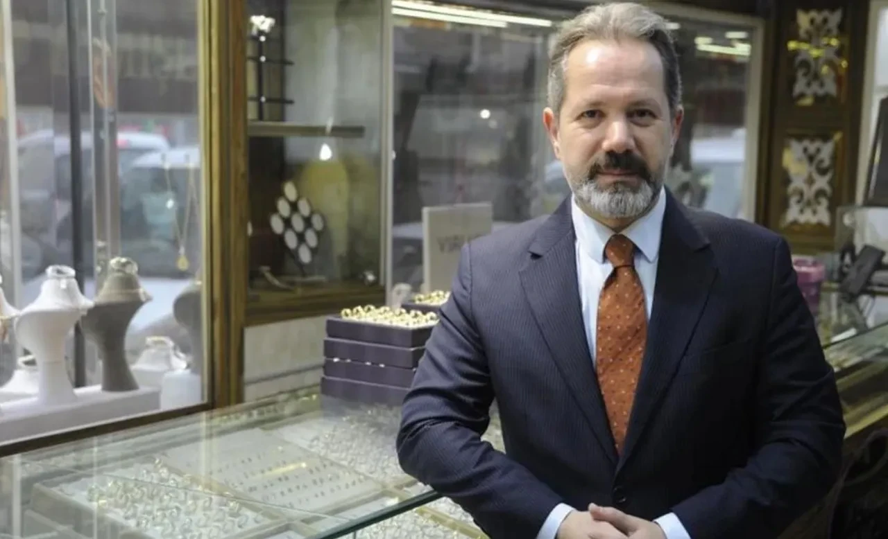 Altın yeniden yükselişe geçti! İslam Memiş'ten yatırımcılara uyarı