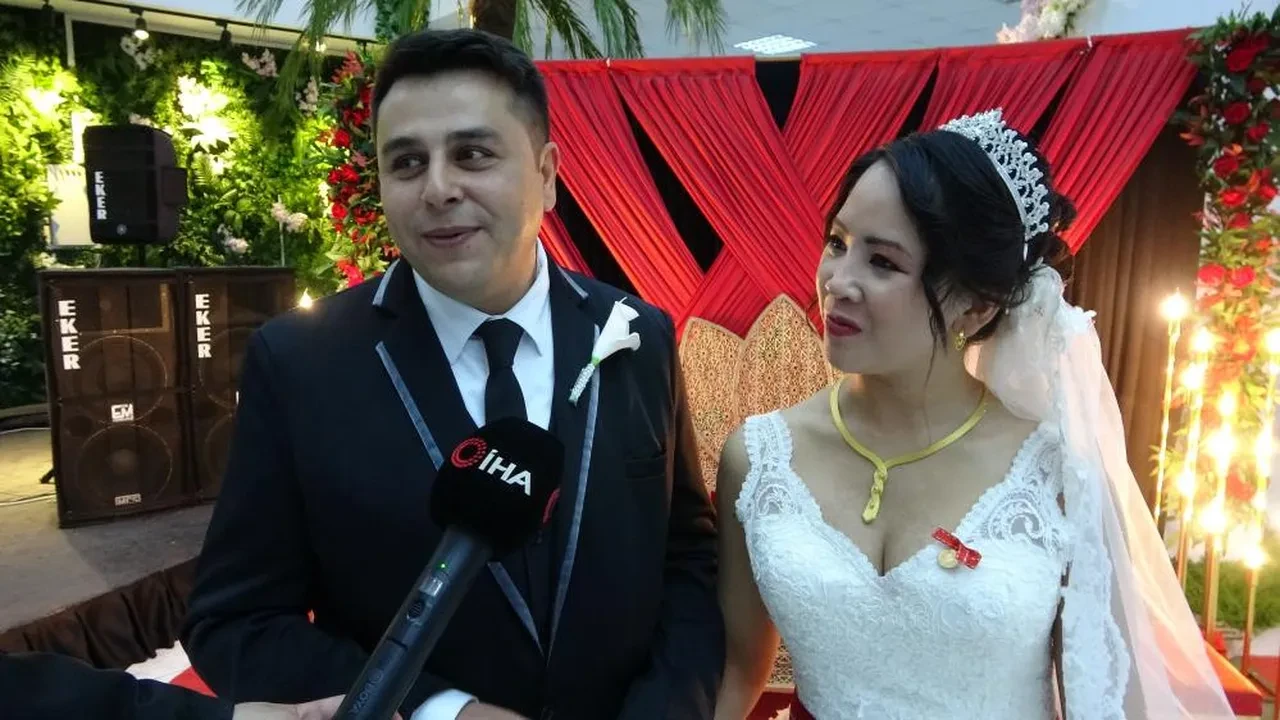 Aşkı savaş oyununda buldu! 'Bro' dediği kişiyle nikah masasına oturdu